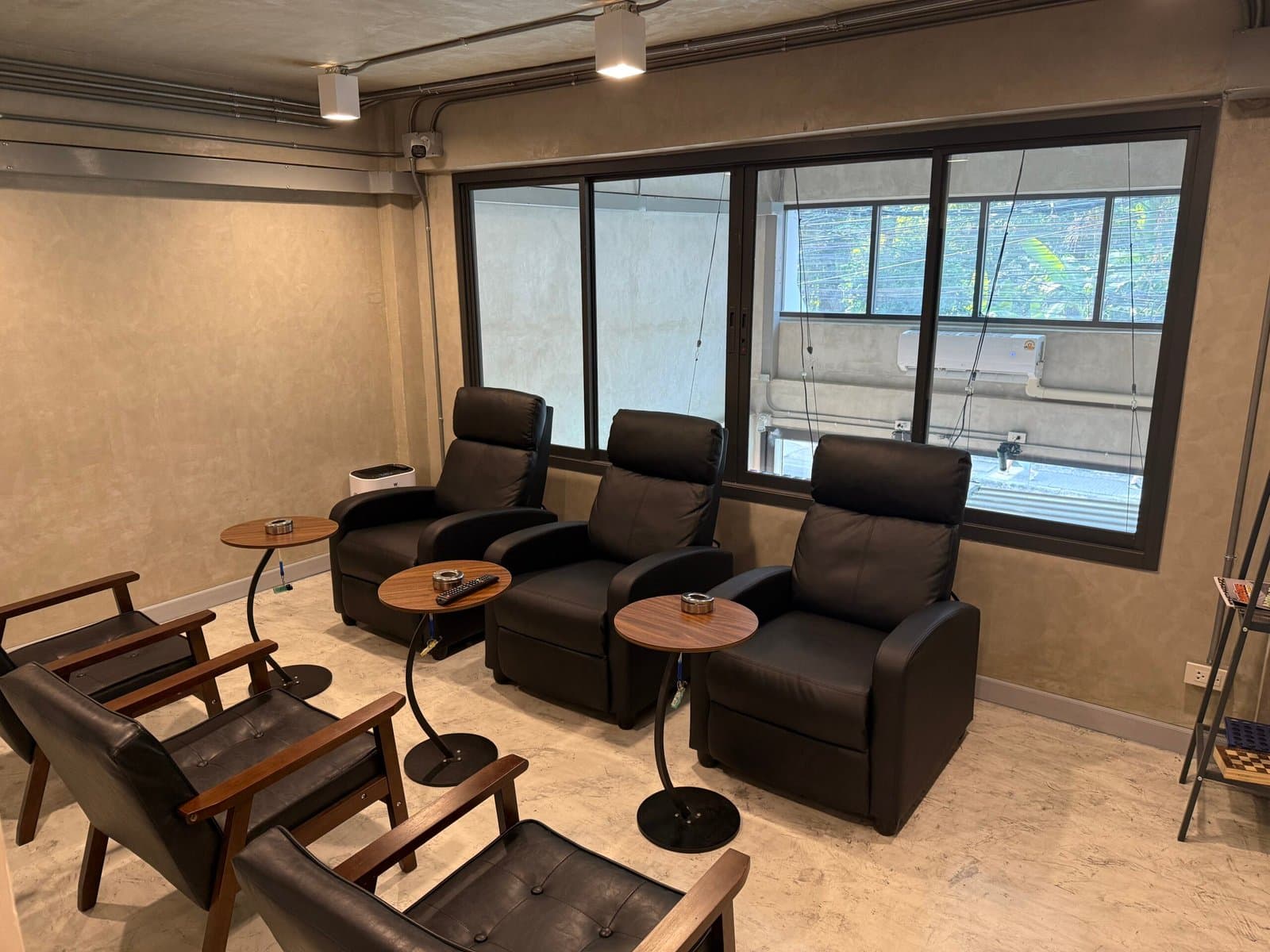 Diamond Trichome Dispensary Storefront
